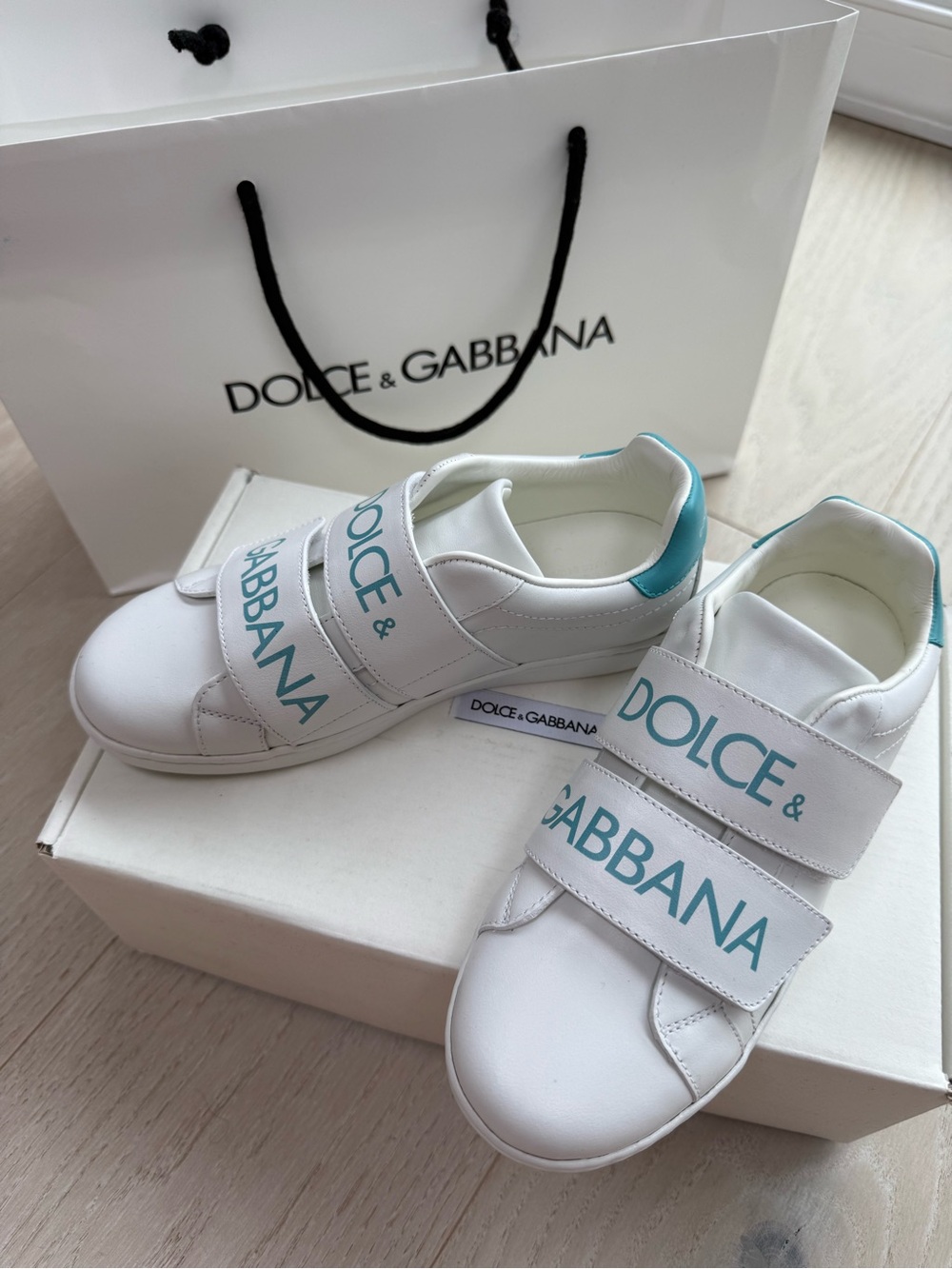 New Dolce & Gabbana Kids White Leather Logo Sneakers Size 32 Aqua Blue